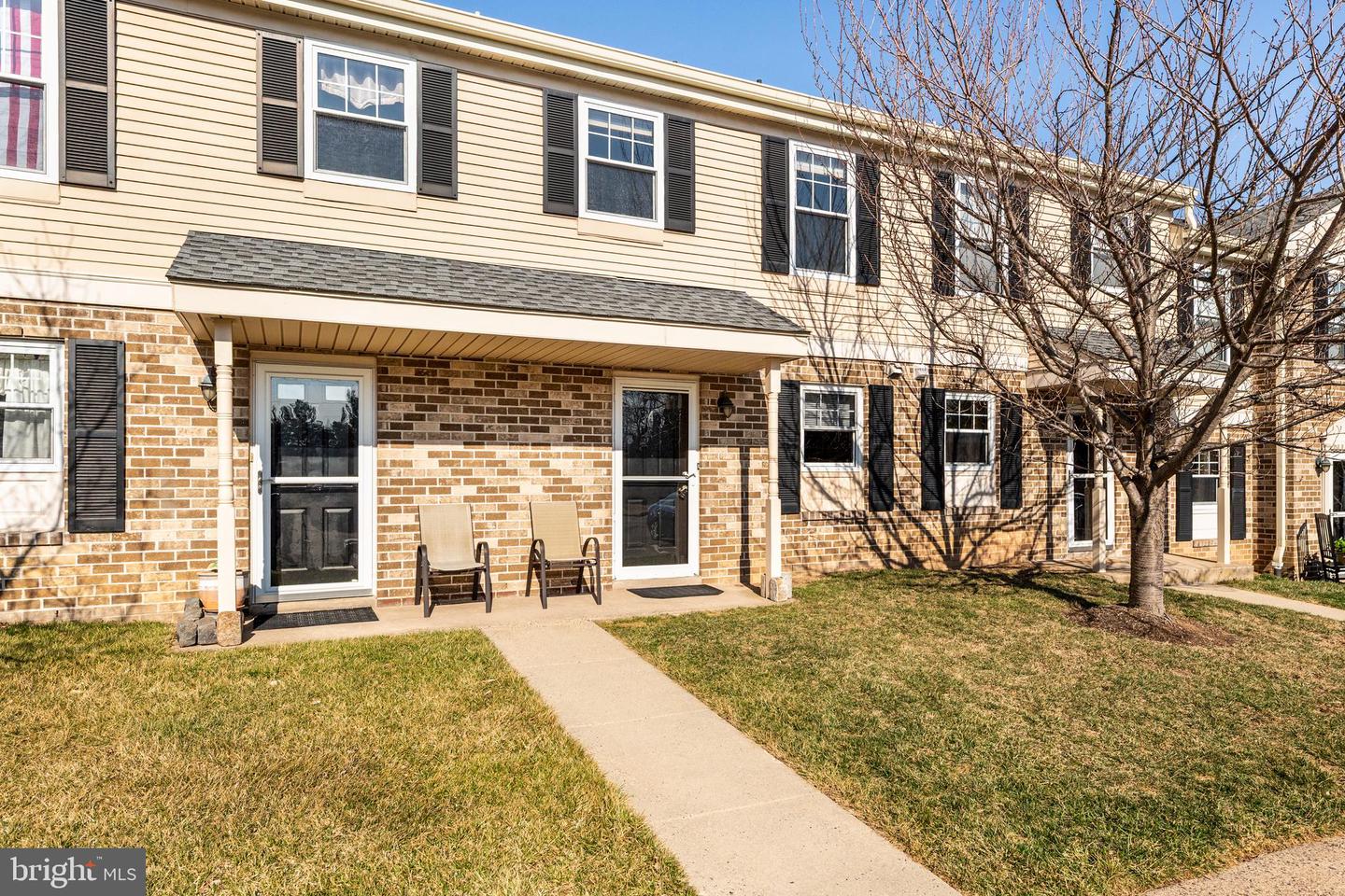 4 Barclay Ct #201 U-4 Property Photo