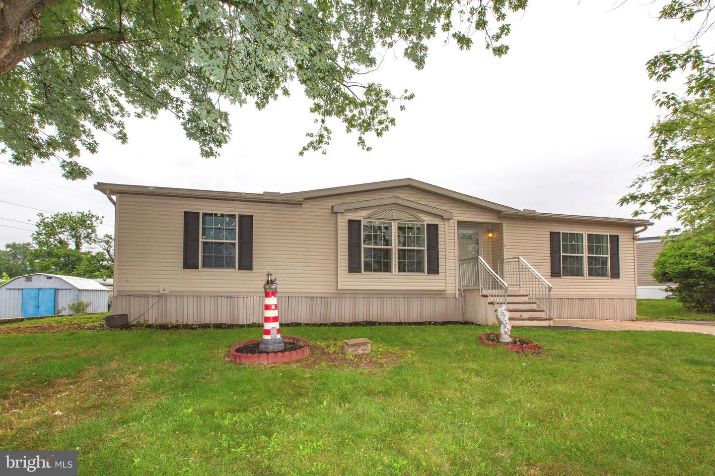 115 Nester Dr Property Photo 1