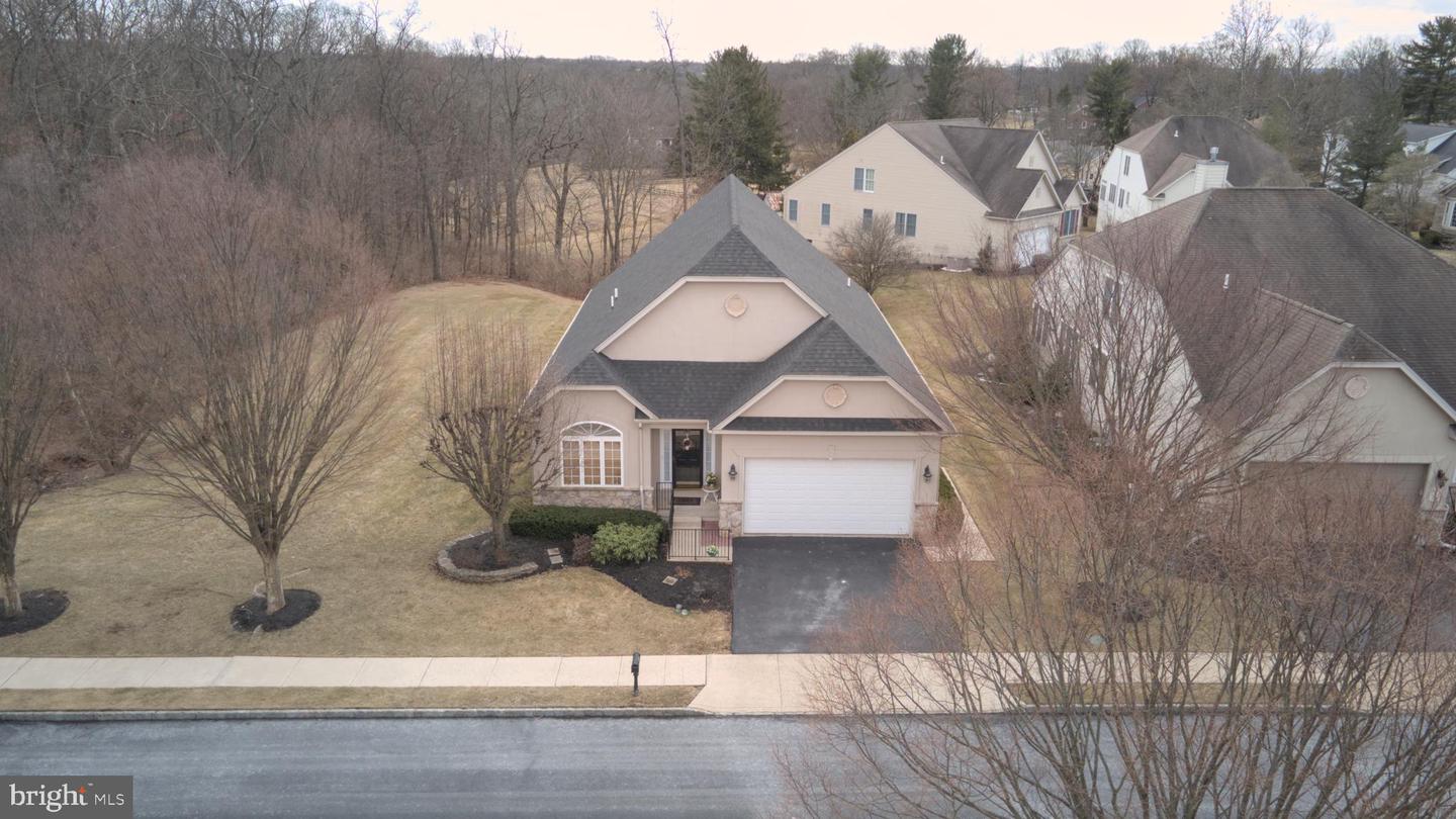 259 Kingsfield Dr Property Photo 6