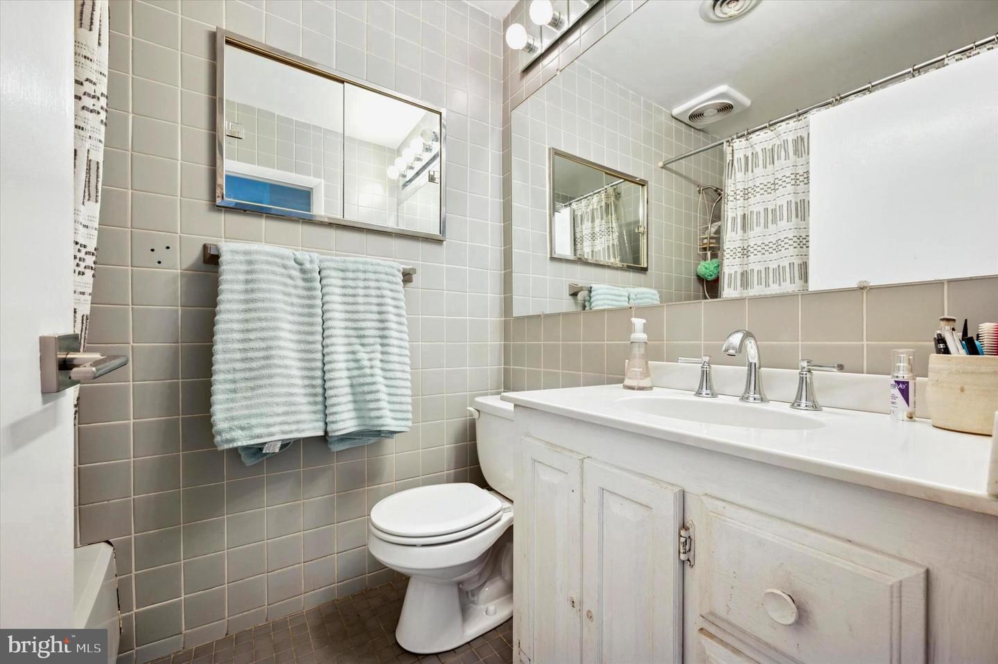 710 Pembroke Rd Property Photo 16