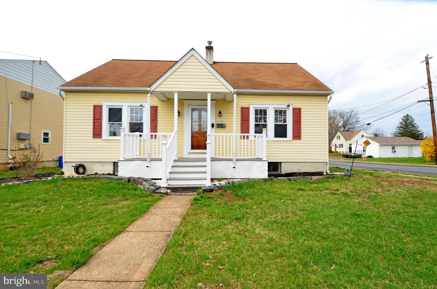 135 Union St Property Photo
