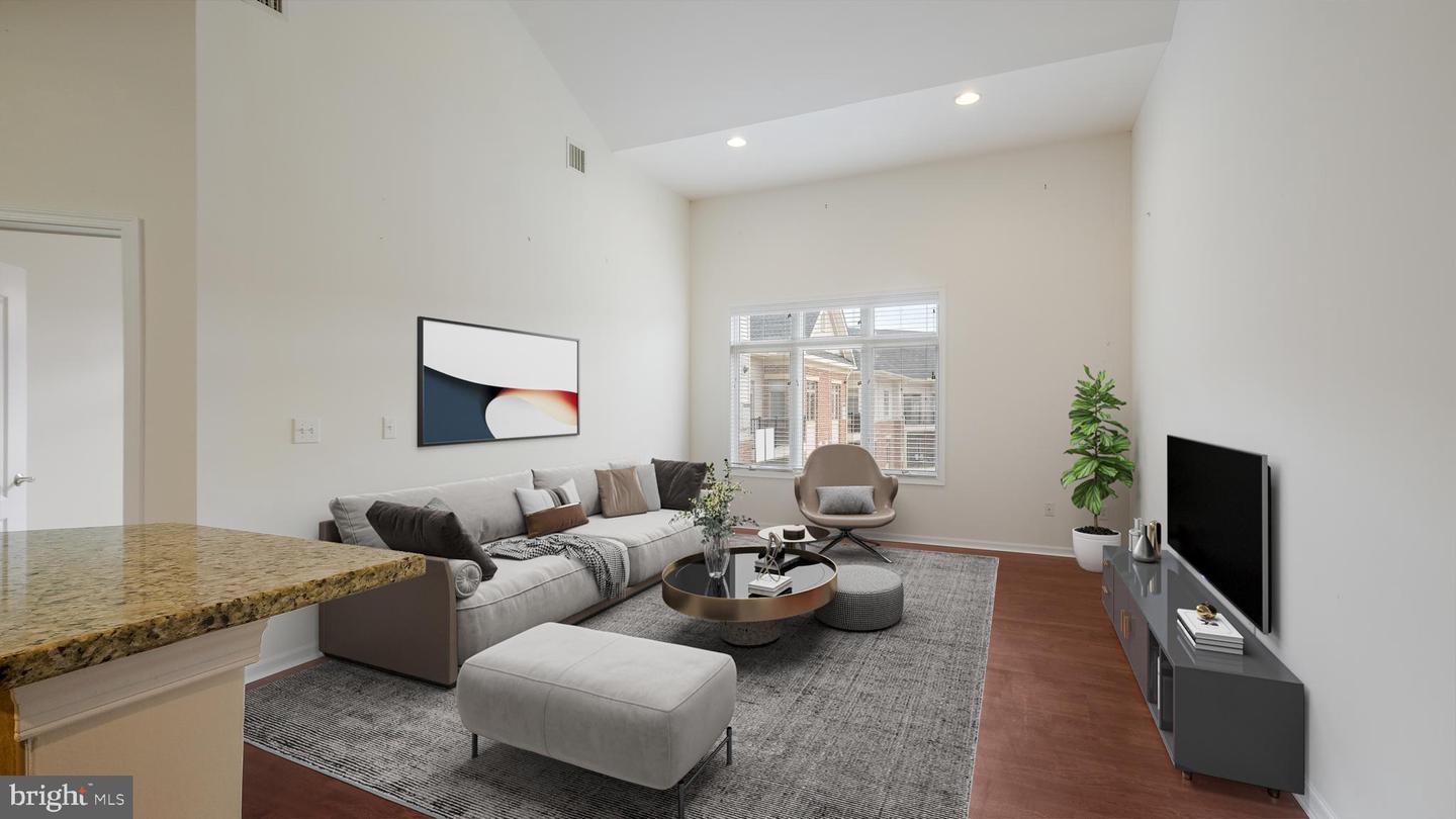 505 Carson Ter Property Photo