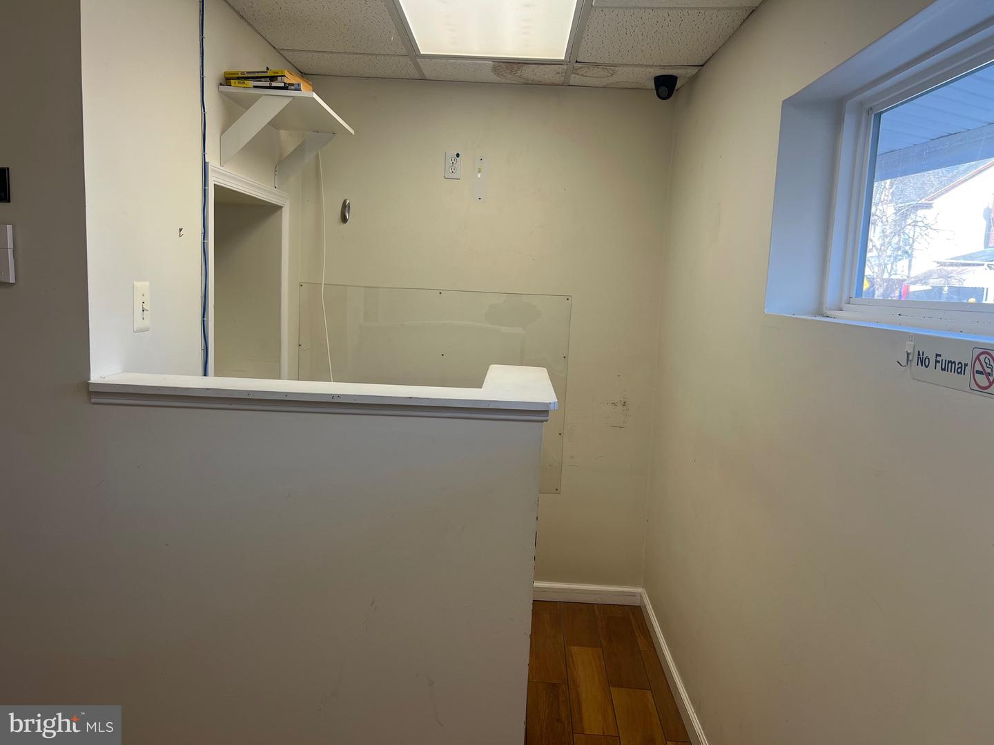 1024 W Airy St Property Photo 12