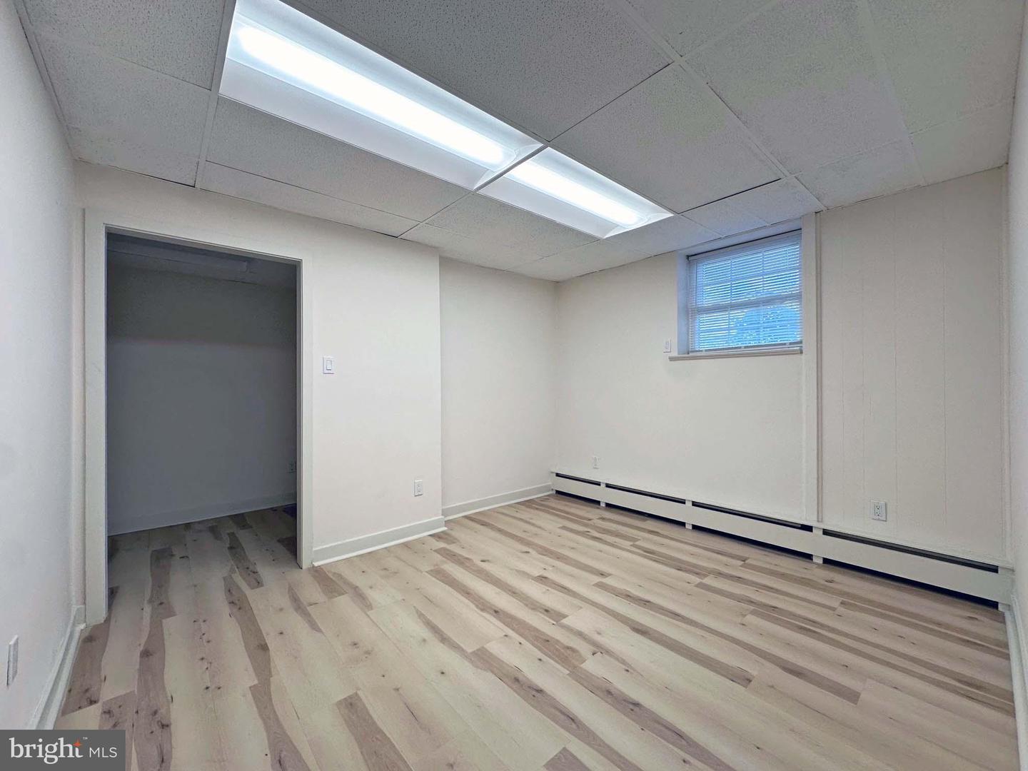 34 W Montgomery Ave Property Photo 3
