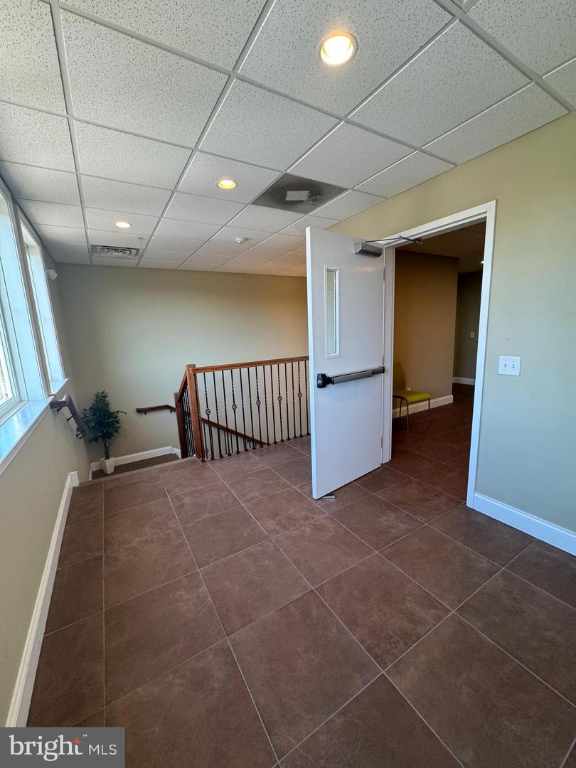 115 Plymouth Rd #6 Property Photo 17