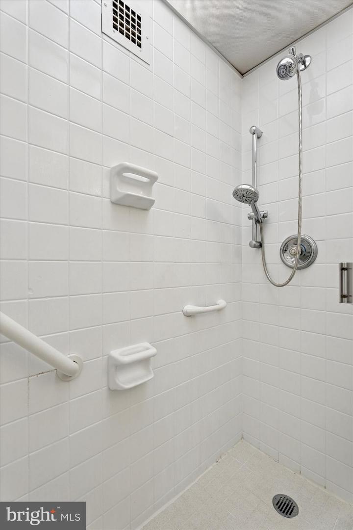 1001 City Ave #wa-1008 Property Photo 24