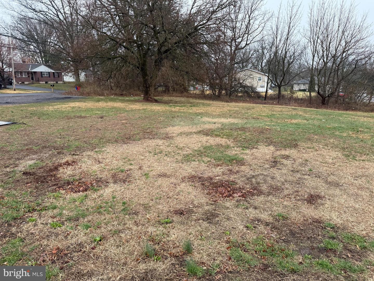 2088 E High St Property Photo 1