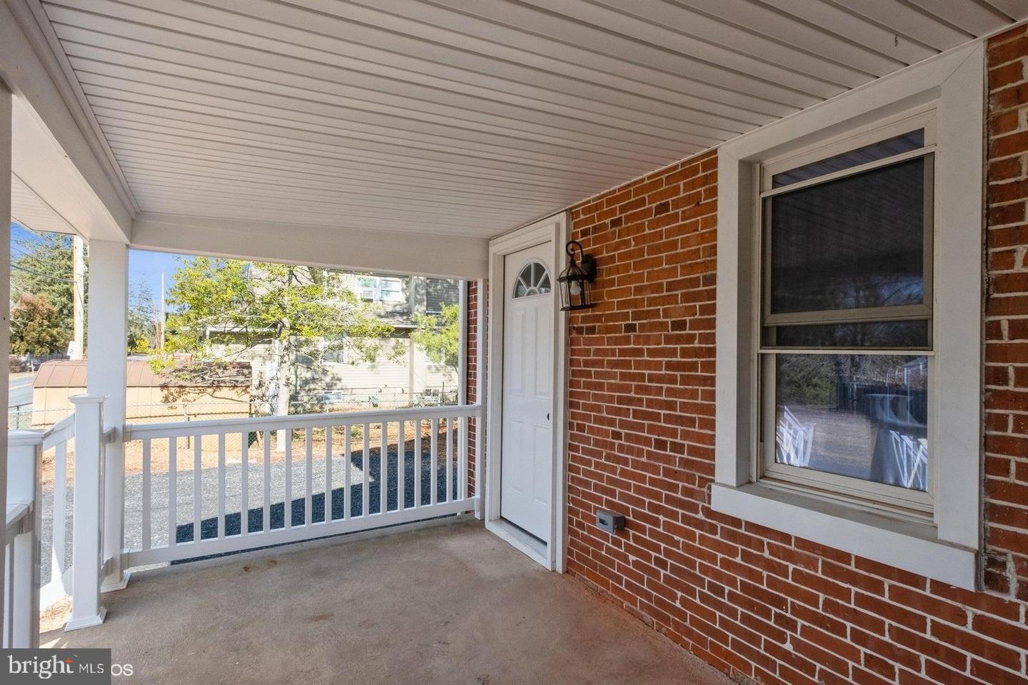 649 Park Rd Property Photo 4