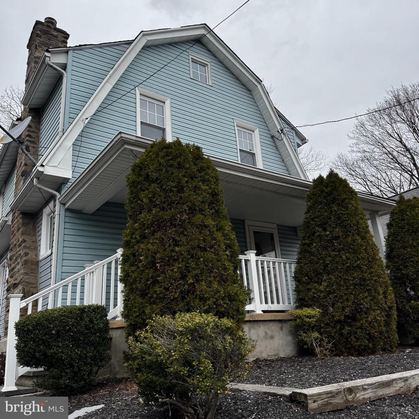 1090 Edge Hill Rd Property Photo