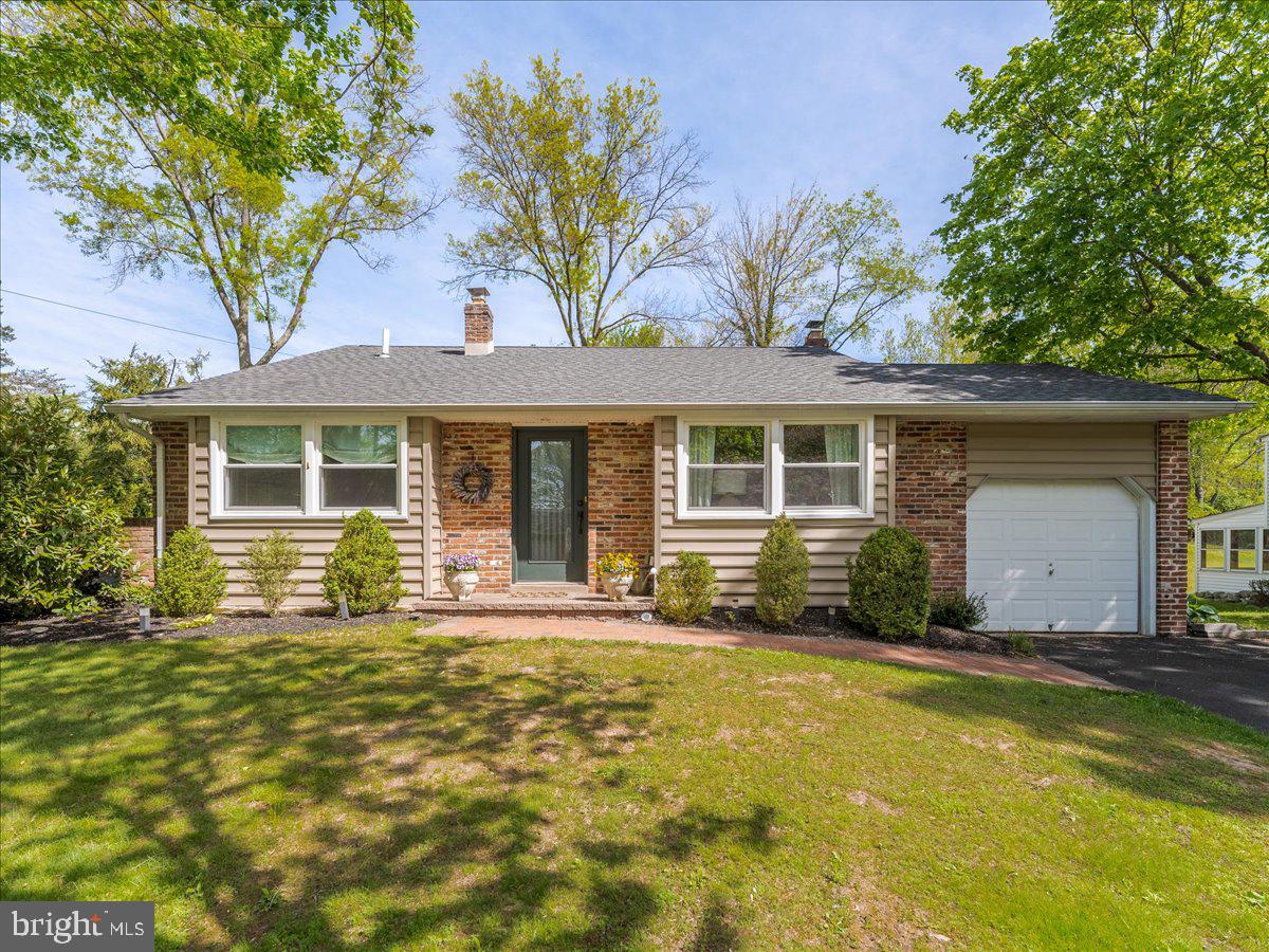 2737 Lantern Property Photo 1
