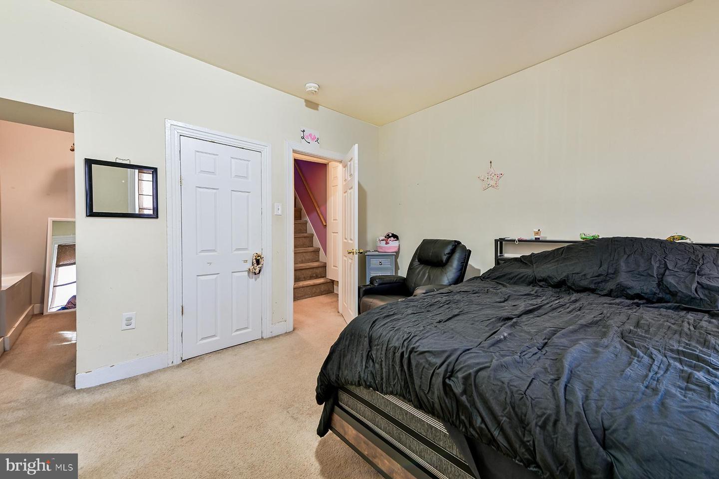 440 Walnut St Property Photo 9
