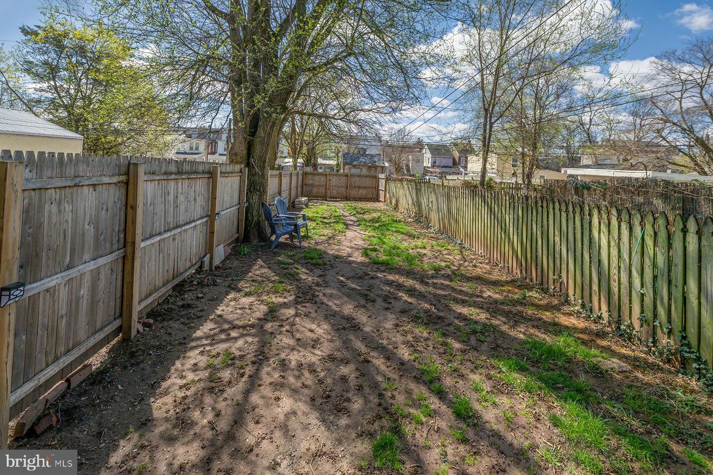 440 Walnut St Property Photo 18