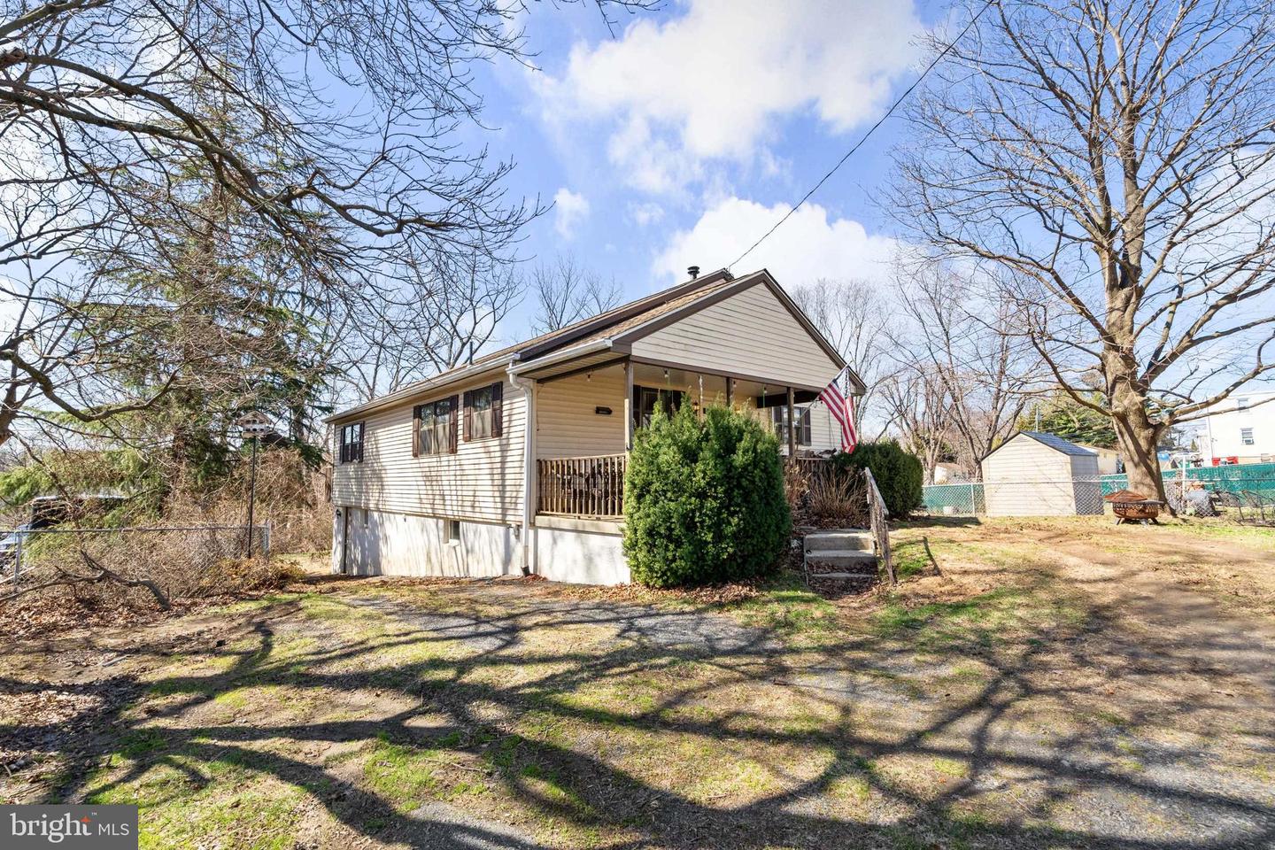 309 Lynwood Ave Property Photo