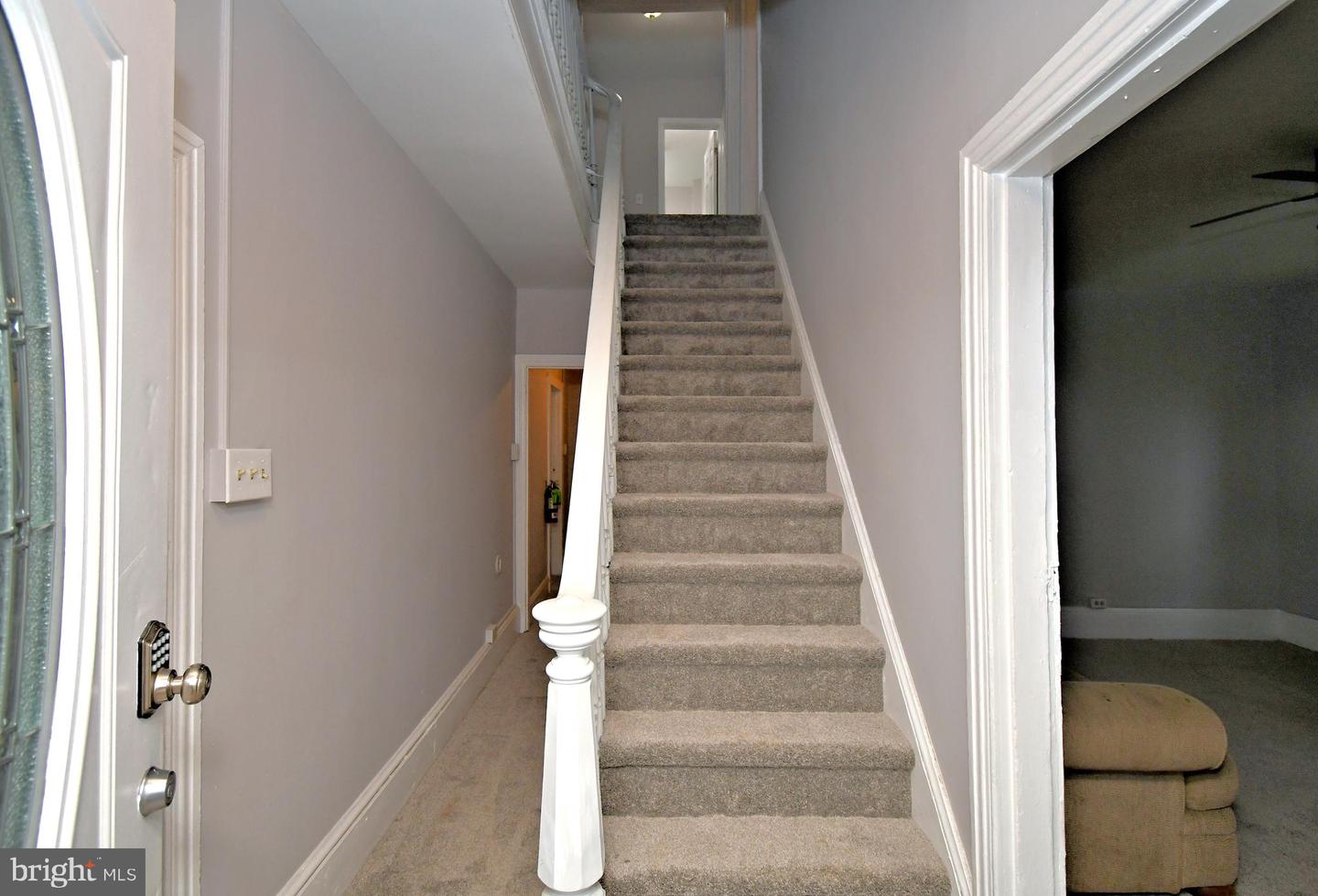 101 E Main St Property Photo 4