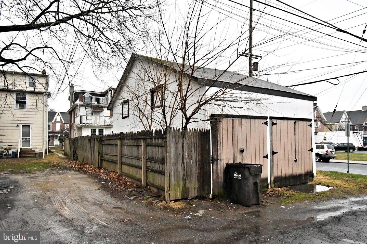 101 E Main St Property Photo 35