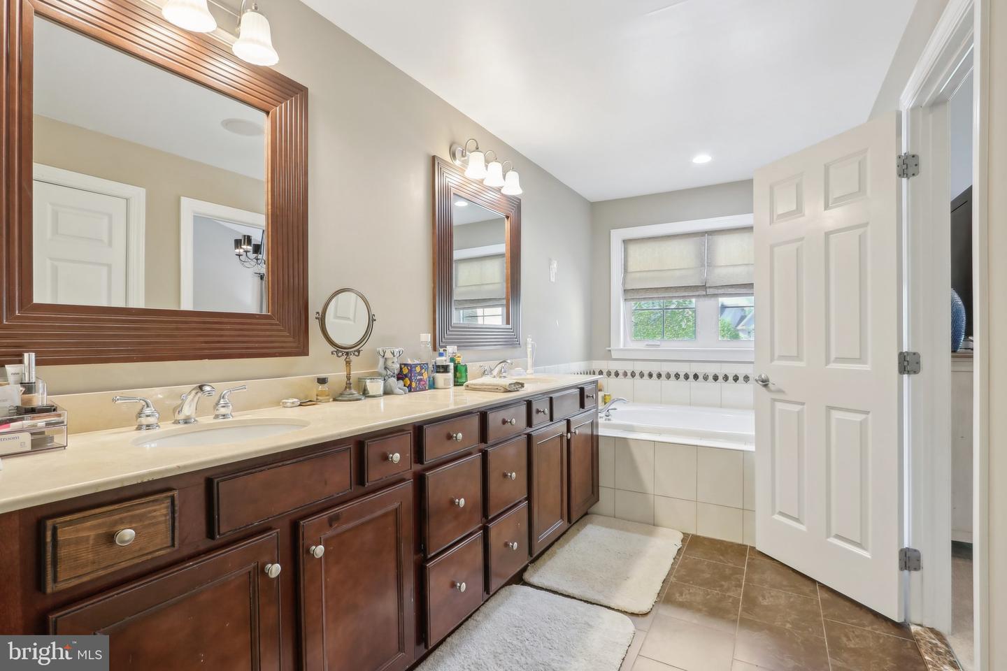 117 Carriage Ct Property Photo 33