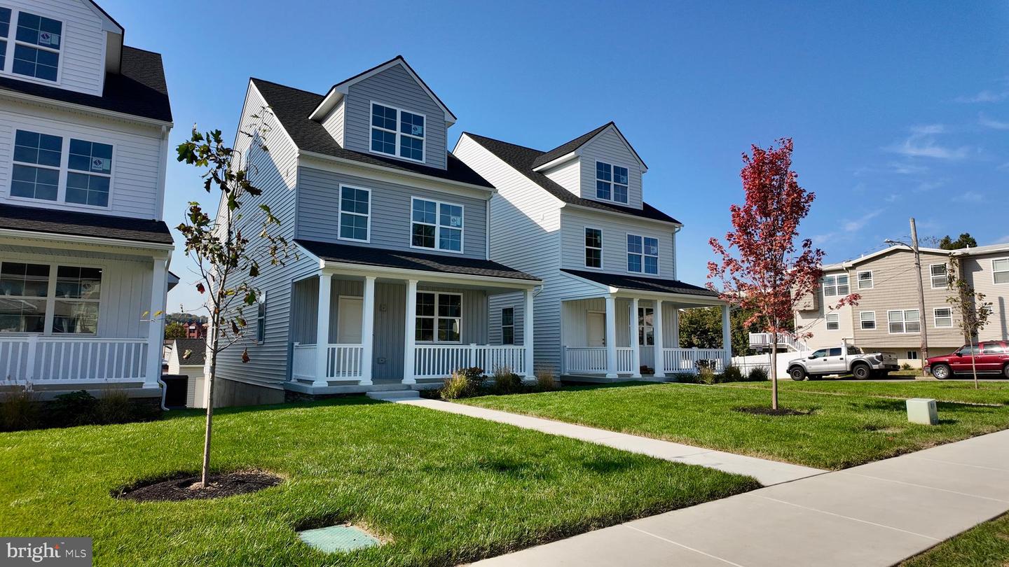 406 E 7th Ave Property Photo 4