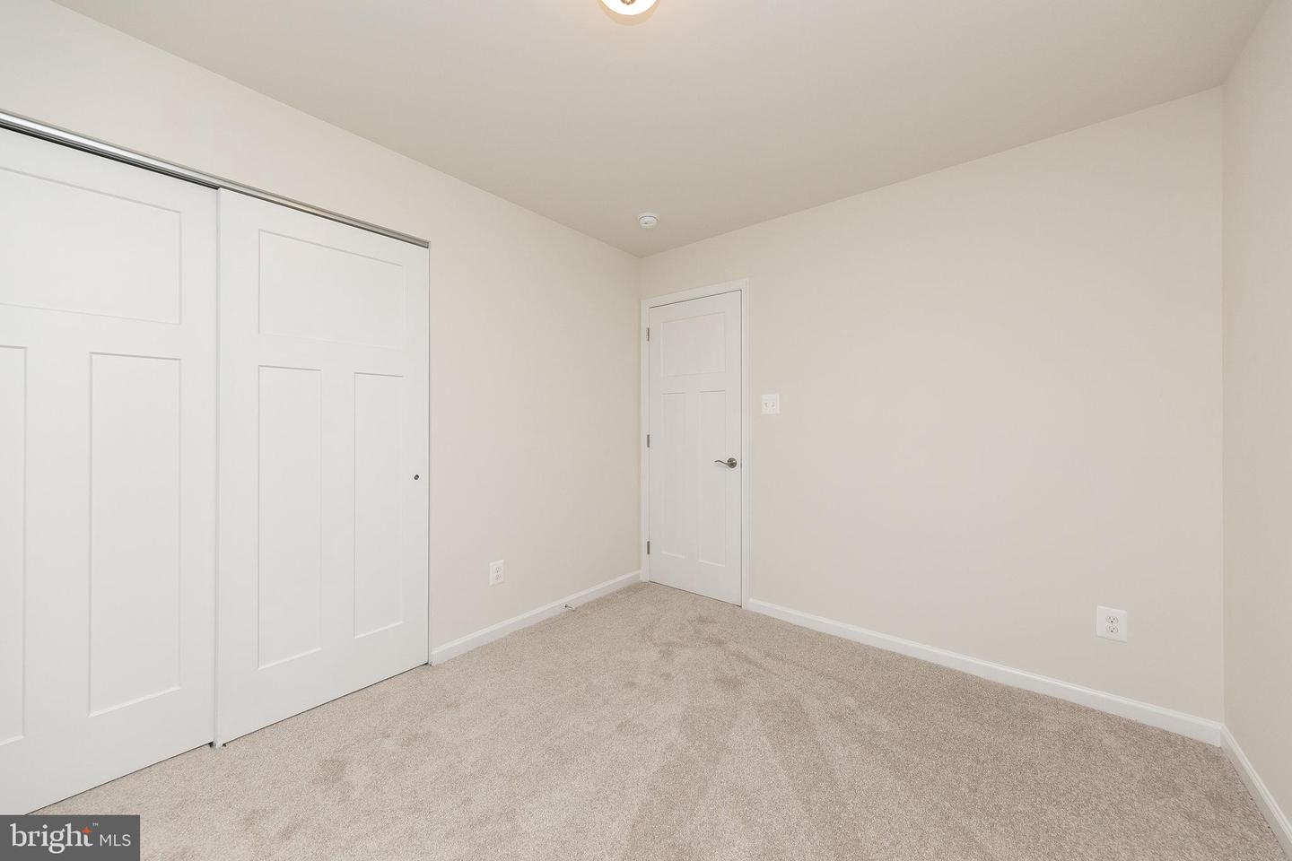 406 E 7th Ave Property Photo 33