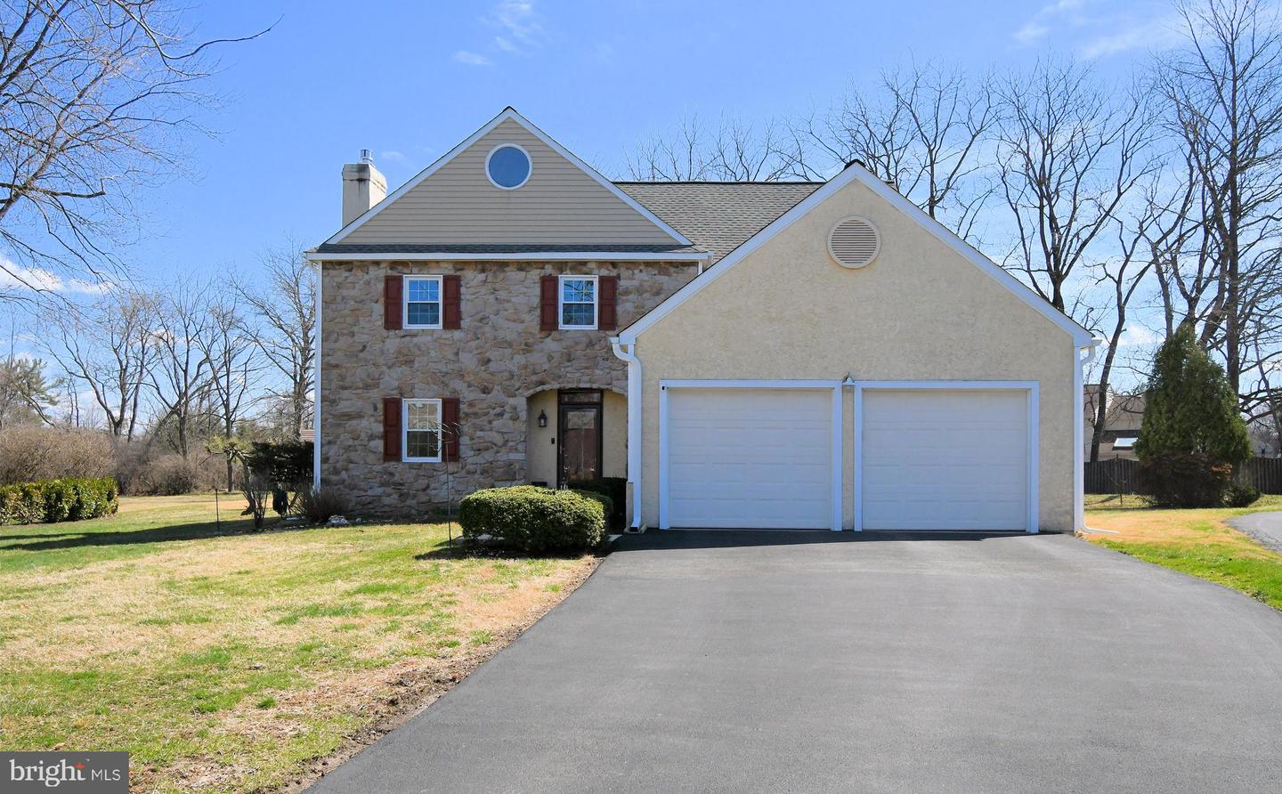 1612 Broadfield Circle Property Photo