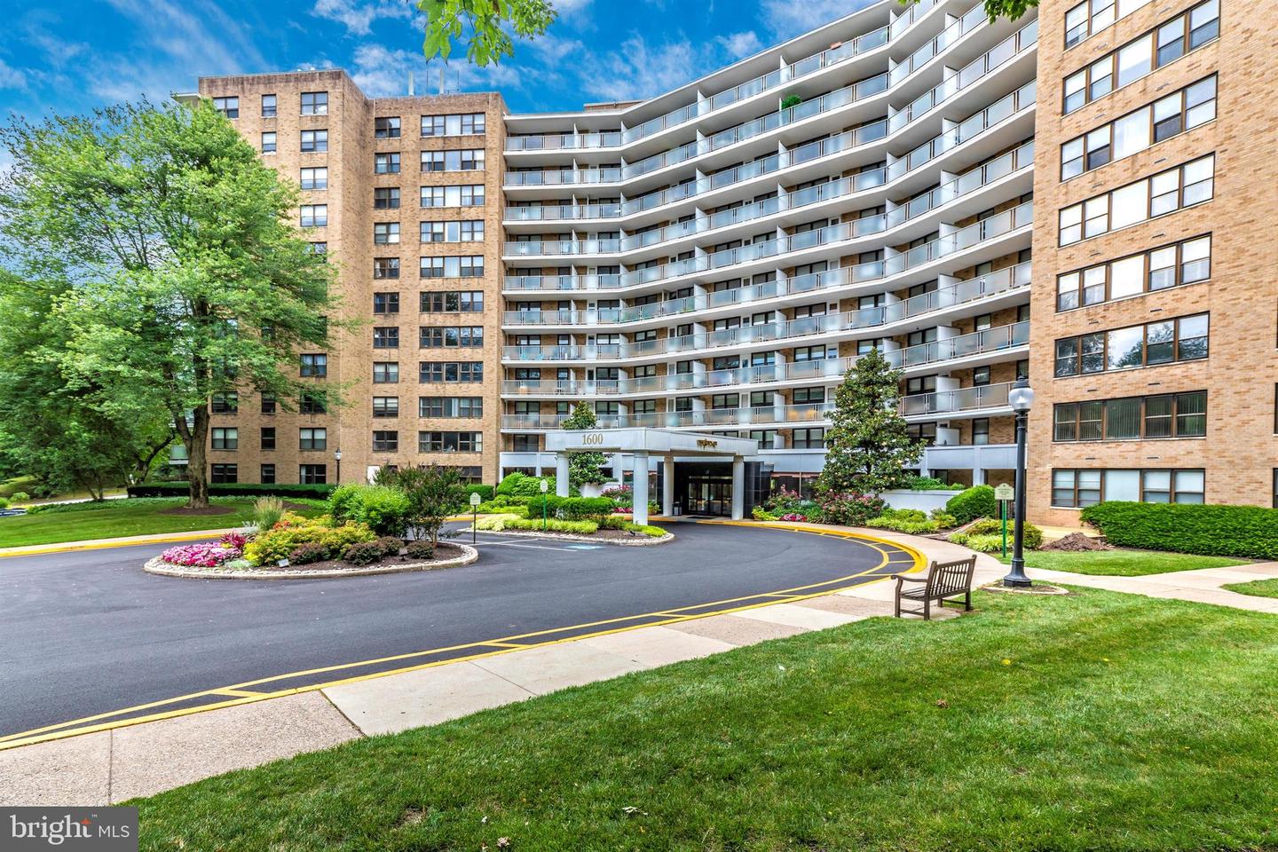 1600 Hagys Ford Rd #8u Property Photo 2