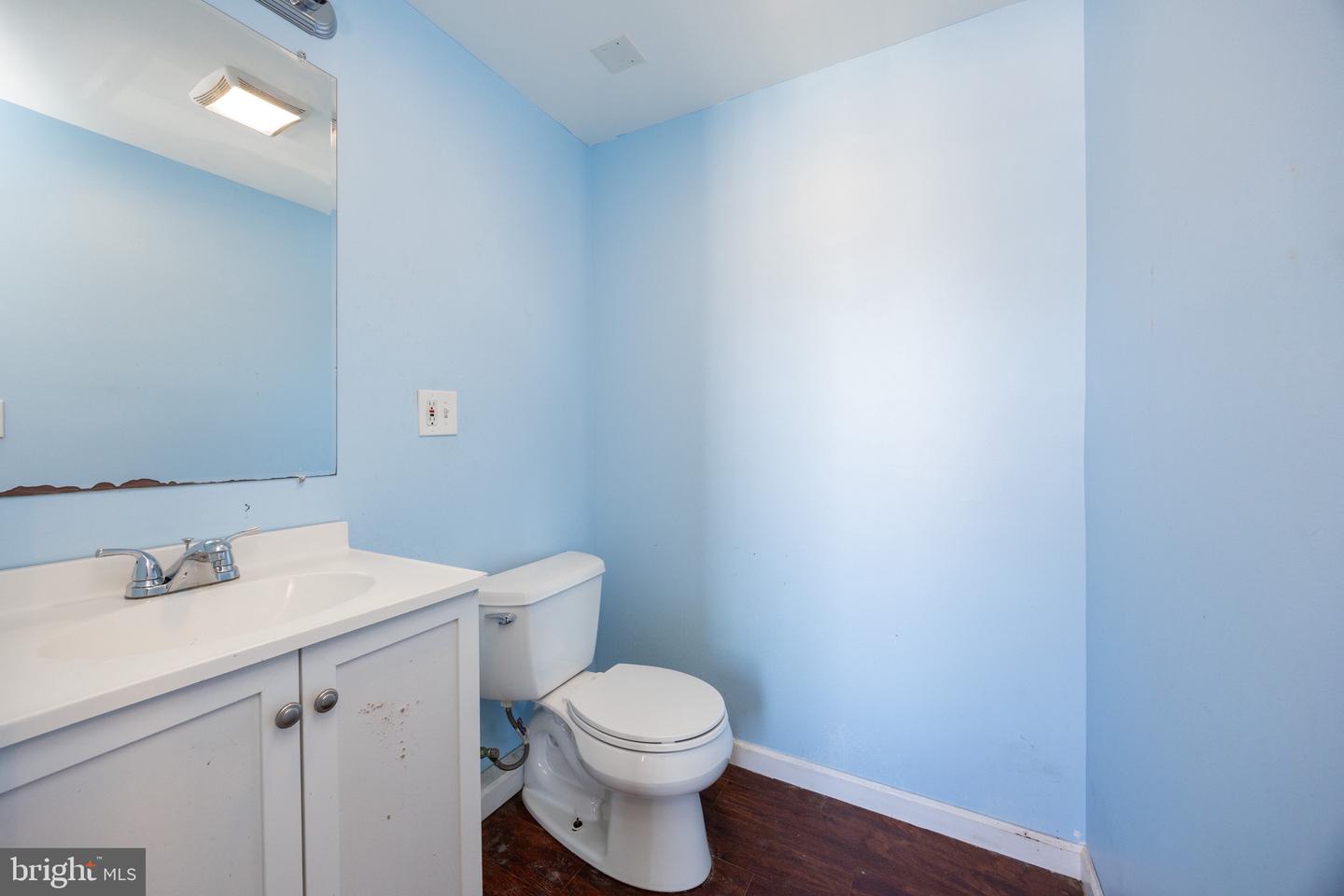 566 Stanbridge St Property Photo 21
