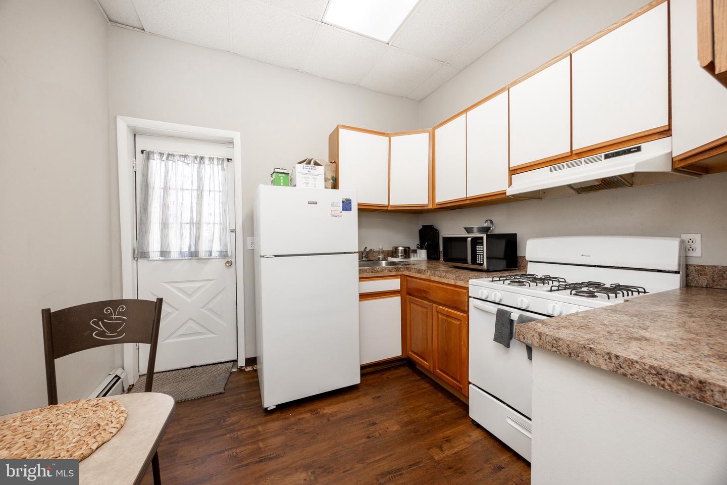 566 Stanbridge St Property Photo 26