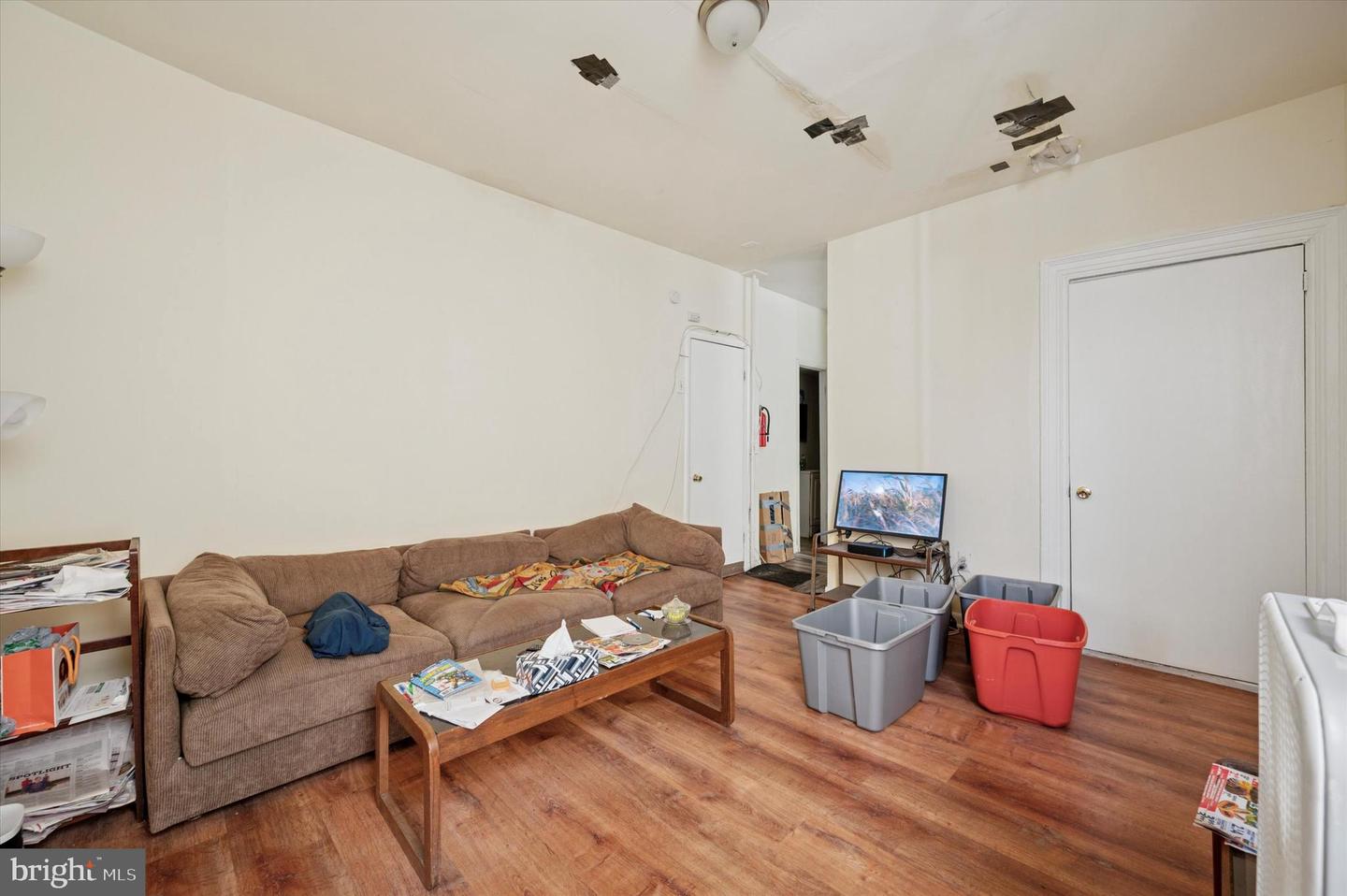 723 Astor St Property Photo 4