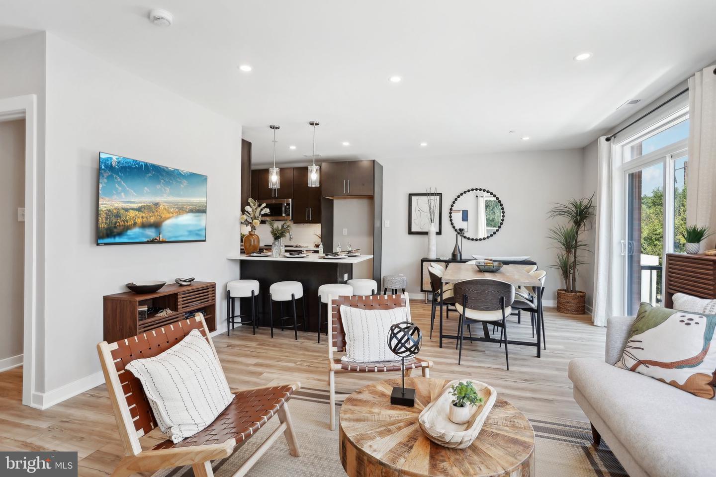 917 Riverplace Dr #17m Property Photo 11