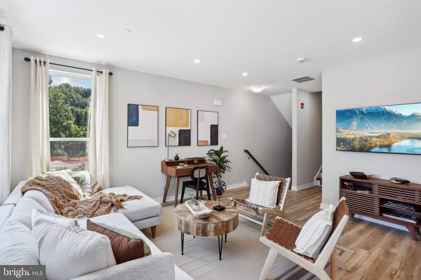 917 Riverplace Dr #17m Property Photo 13