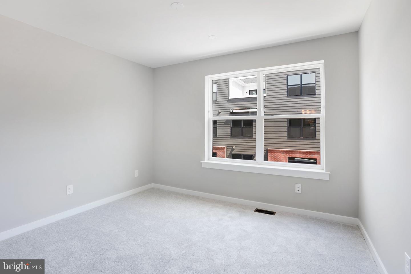 917 Riverplace Dr #17m Property Photo 24