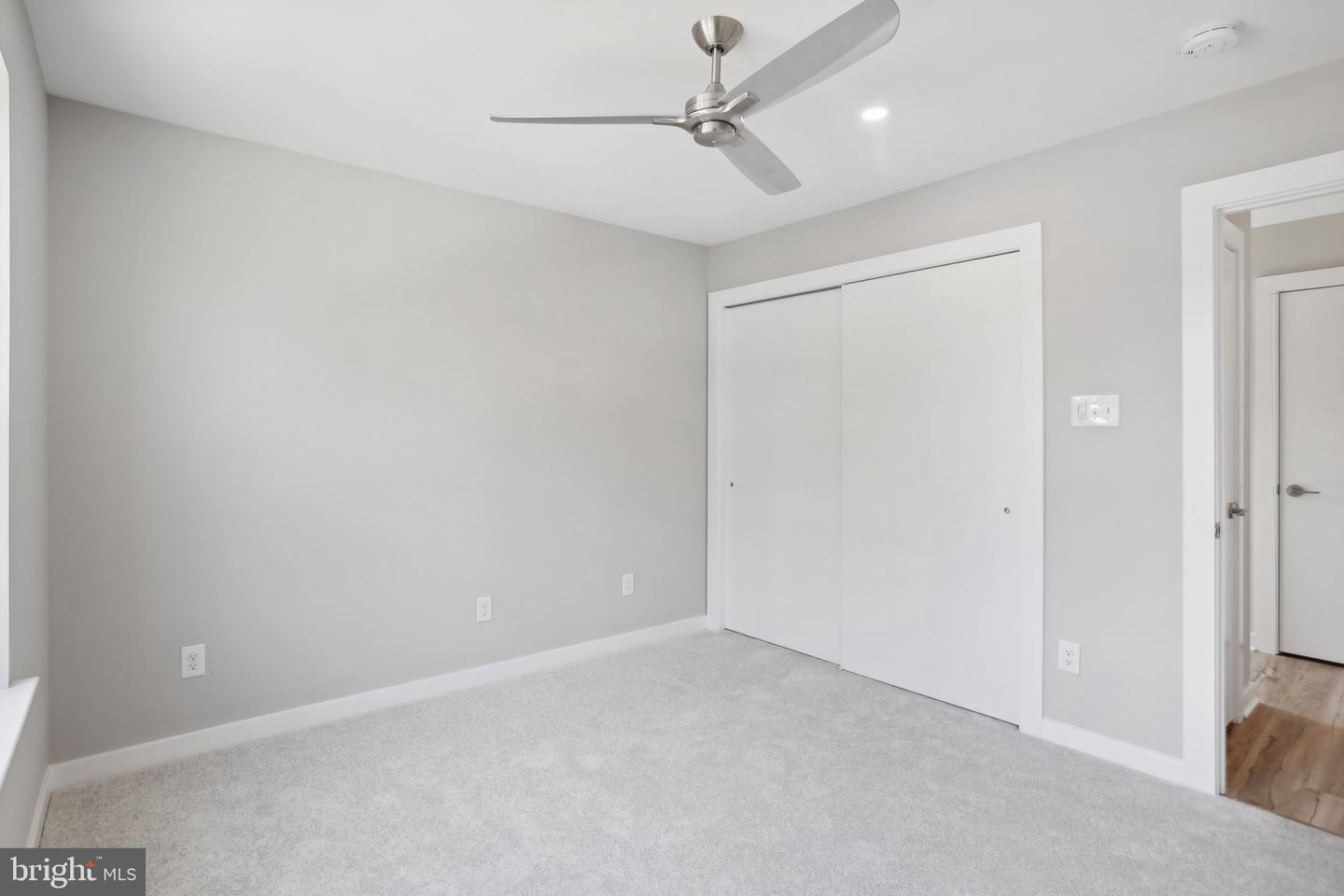 917 Riverplace Dr #17m Property Photo 36