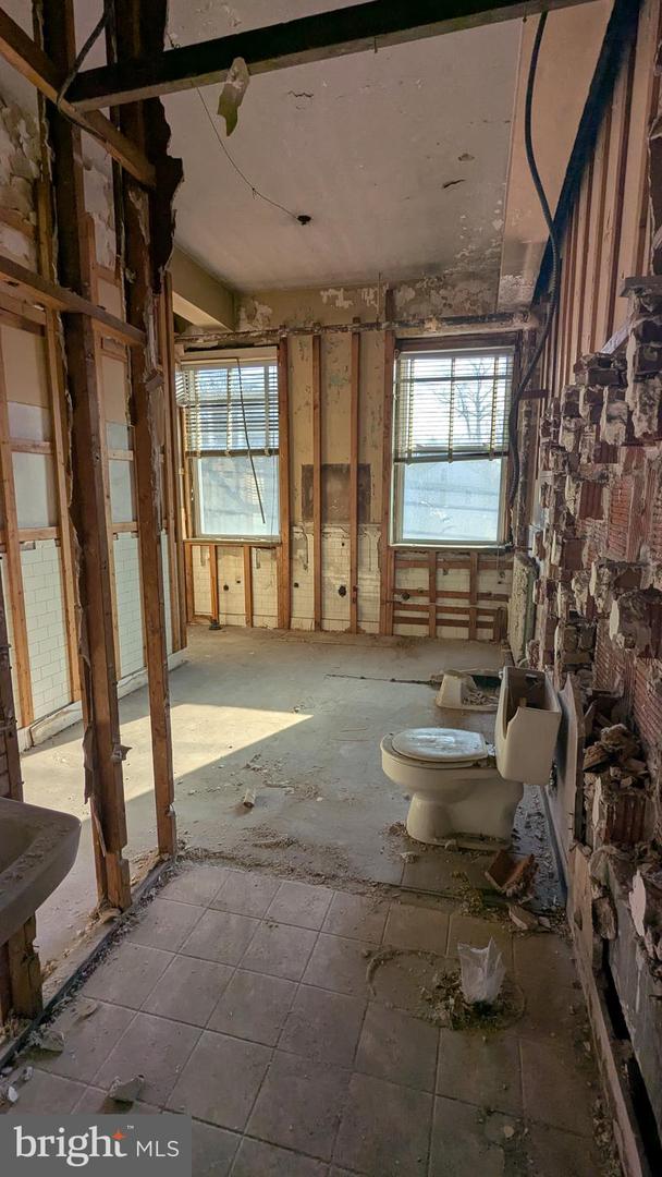613 W Cheltenham Ave Property Photo 18