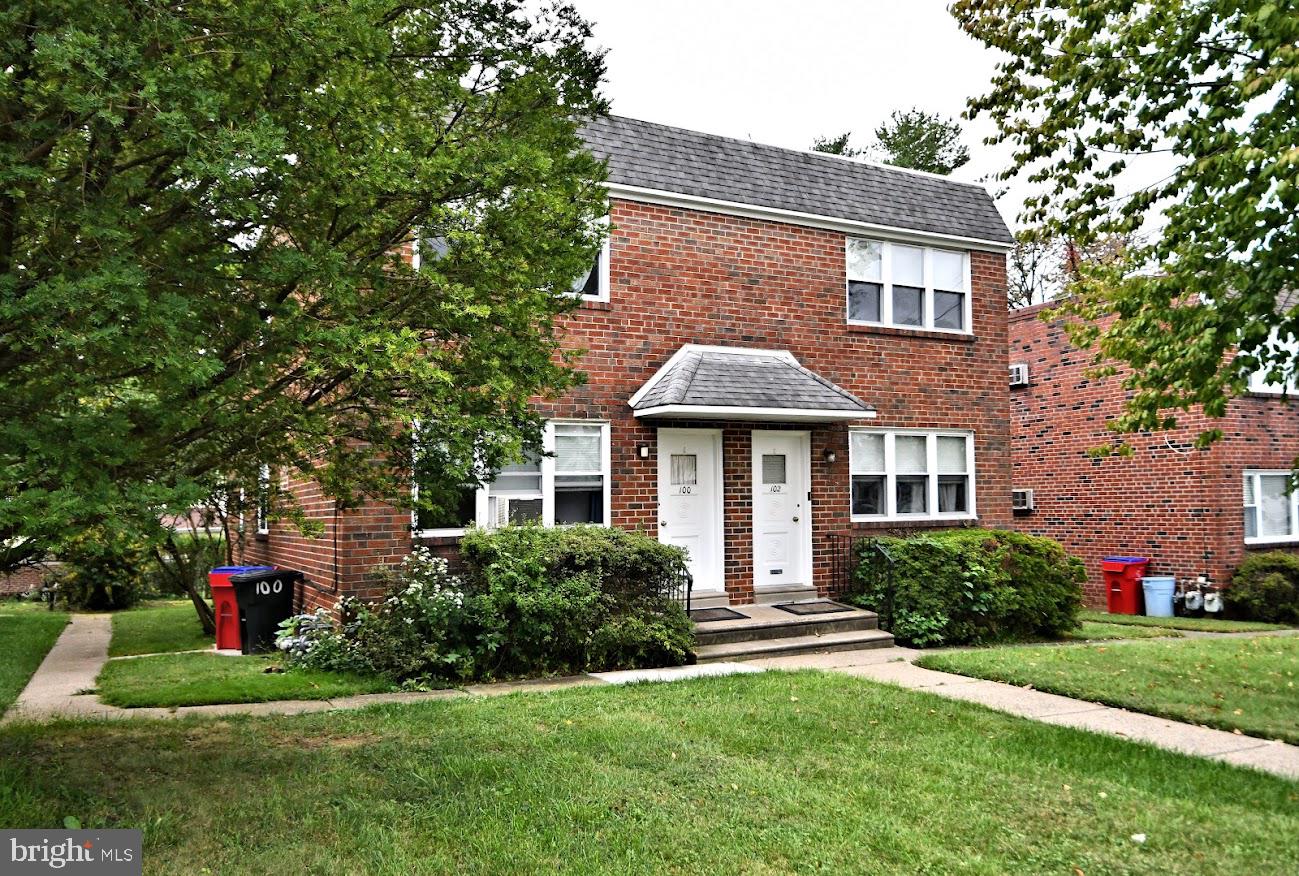 102 Borbeck Ave Property Photo 2