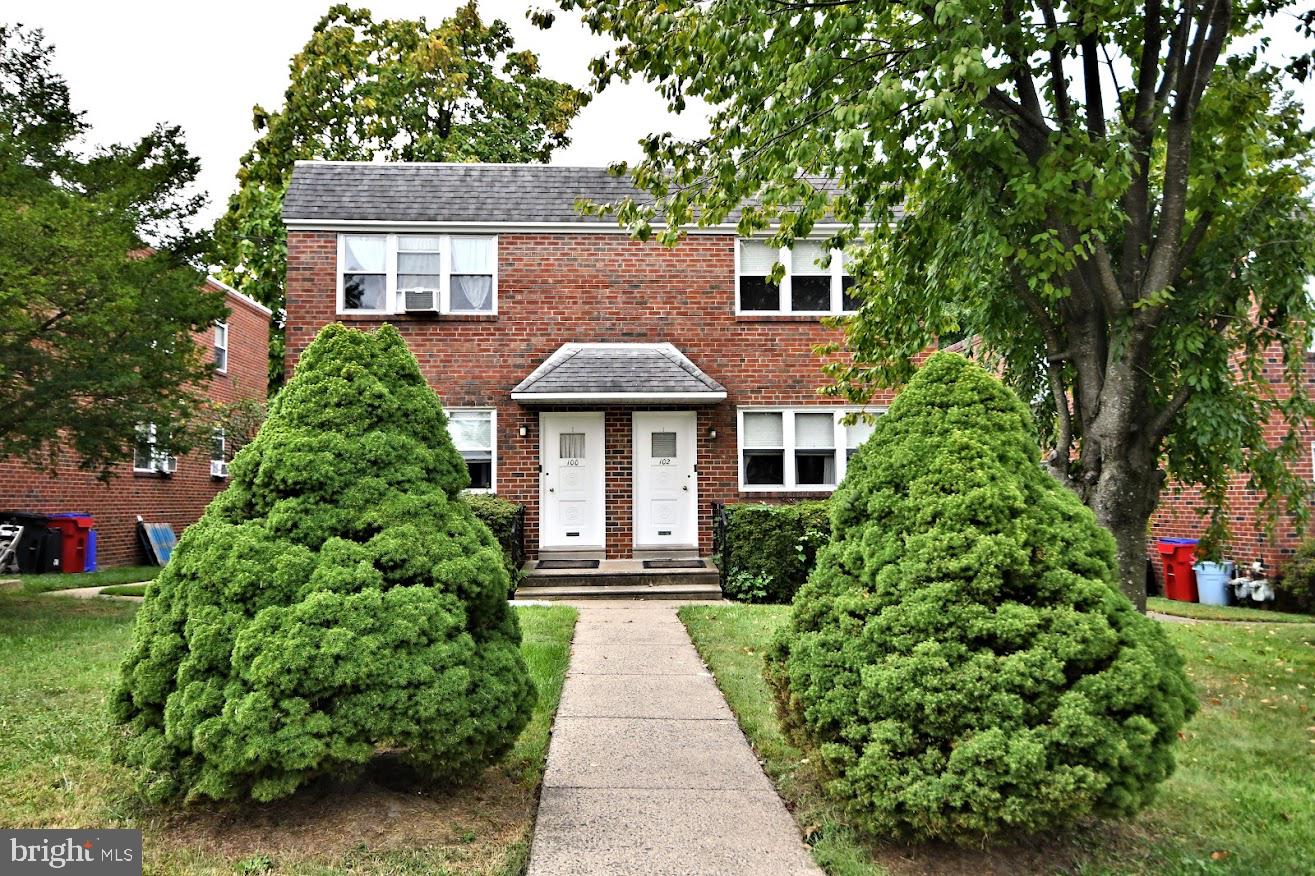 102 Borbeck Ave Property Photo 3