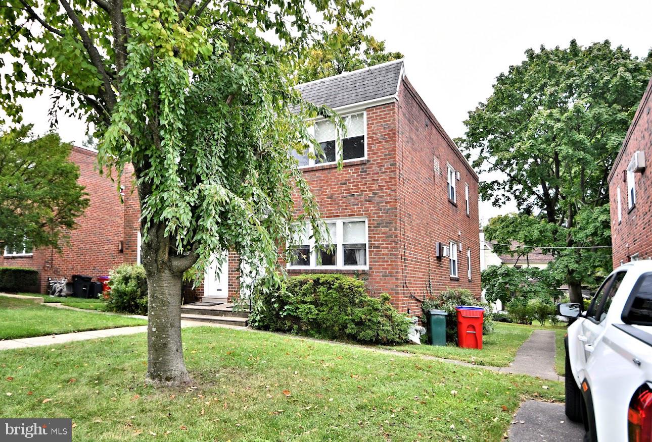 102 Borbeck Ave Property Photo 4