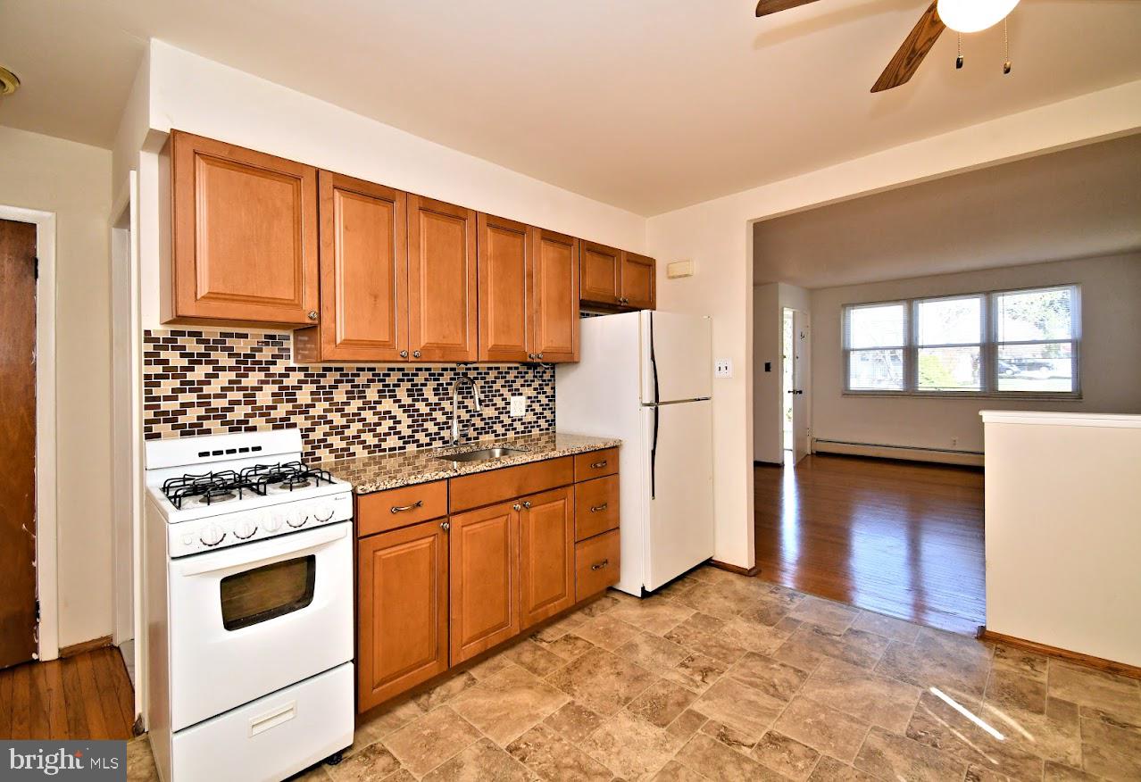 102 Borbeck Ave Property Photo 11