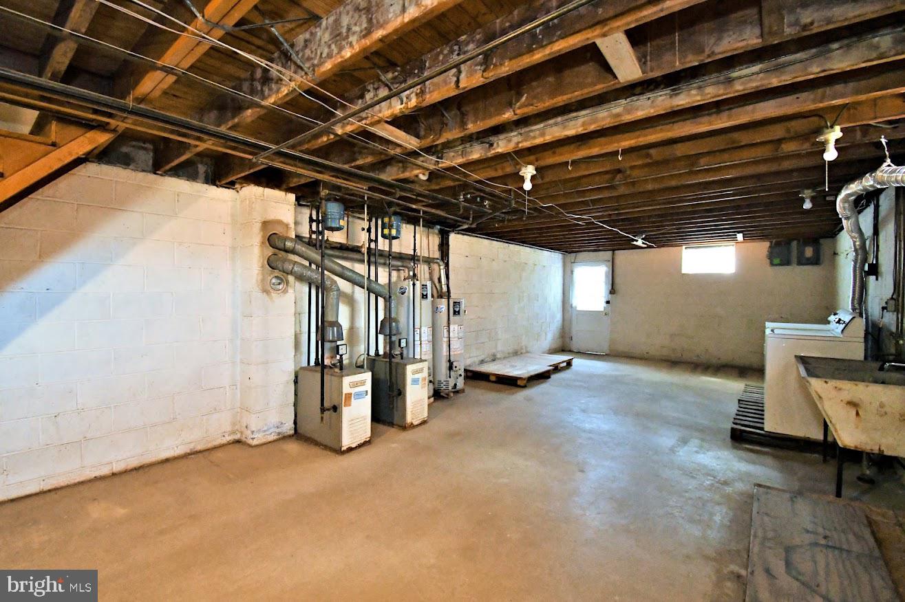 102 Borbeck Ave Property Photo 28