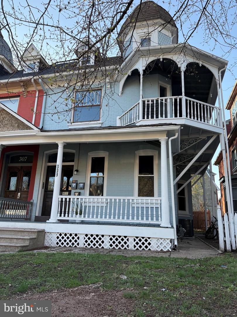 309 Haws Ave Property Photo 1