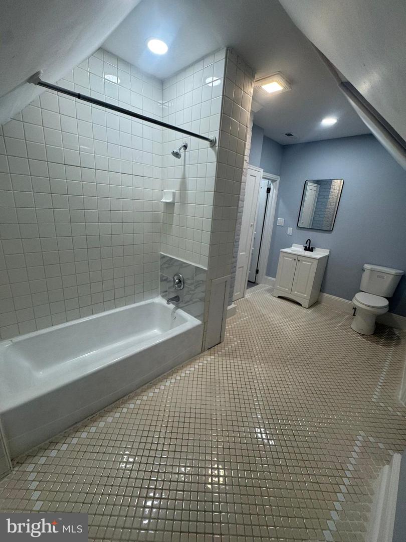 309 Haws Ave Property Photo 48