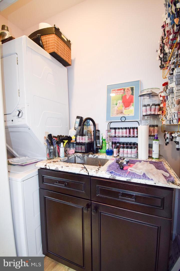 872 Jenkintown Rd Property Photo 8
