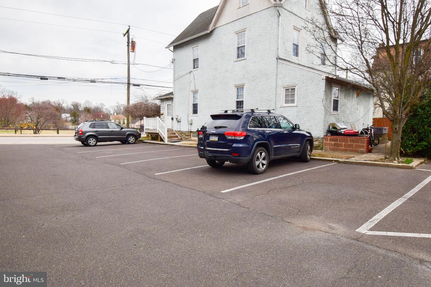 872 Jenkintown Rd Property Photo 13
