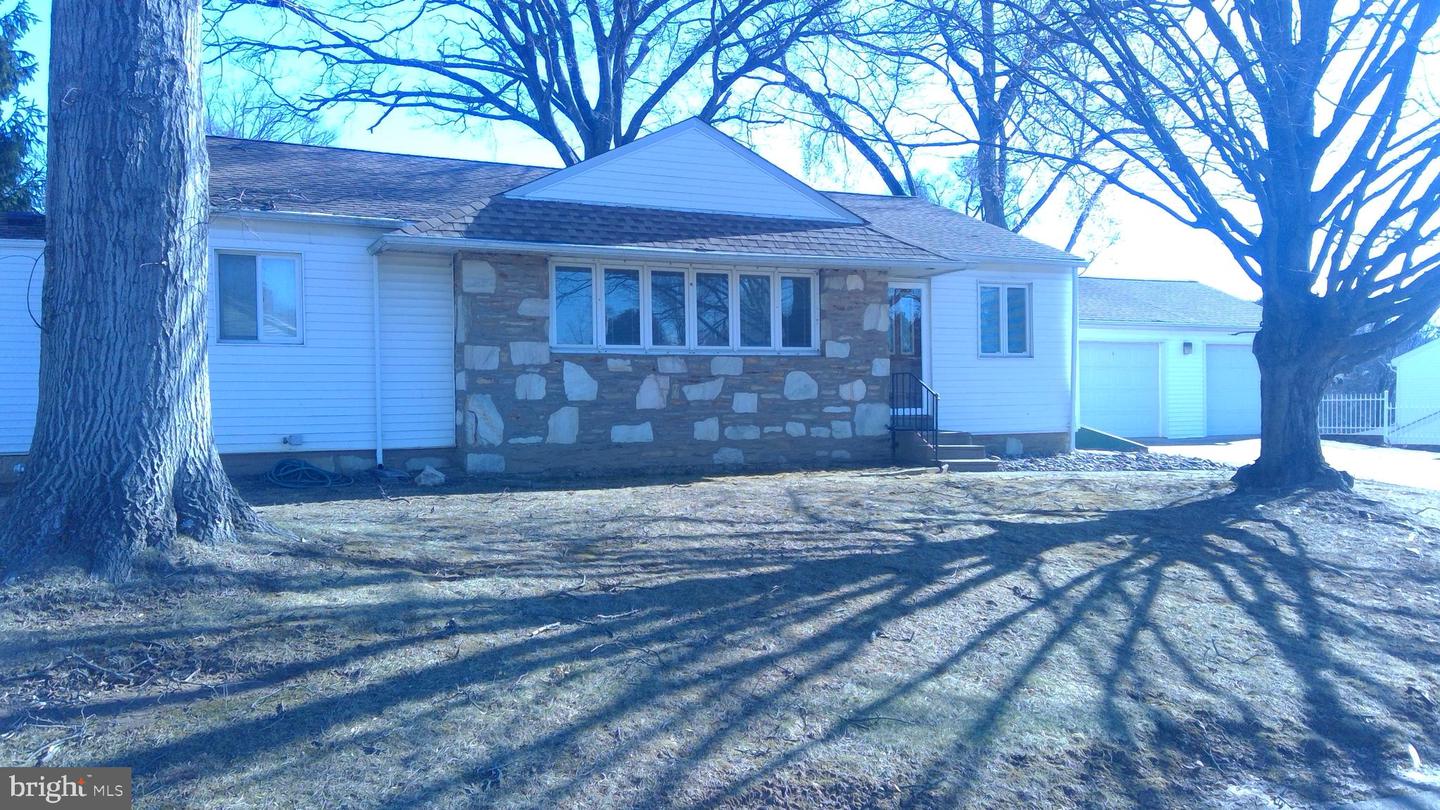 1031 Claire Ave Property Photo