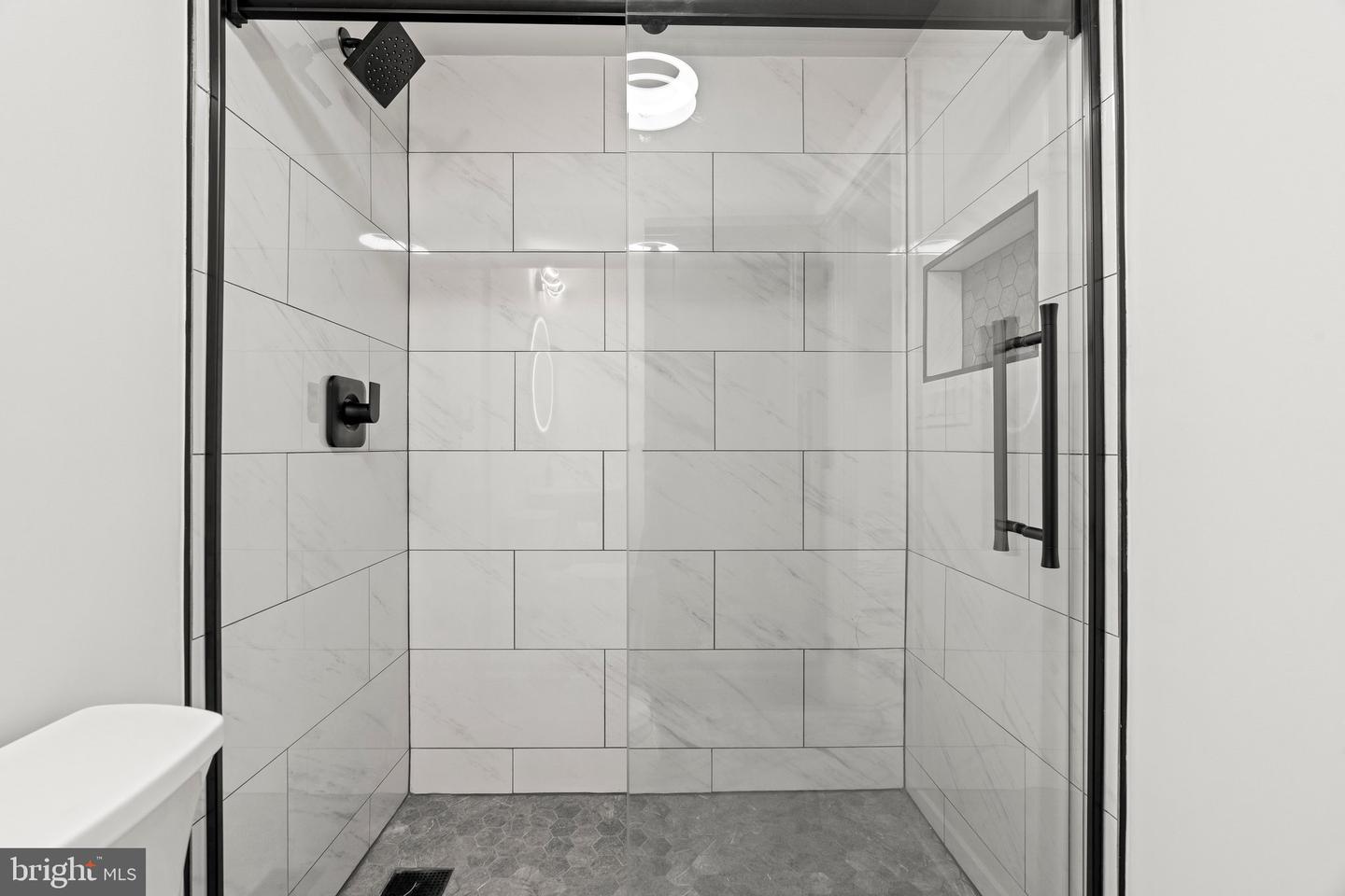 407 E Chestnut Way Property Photo 29