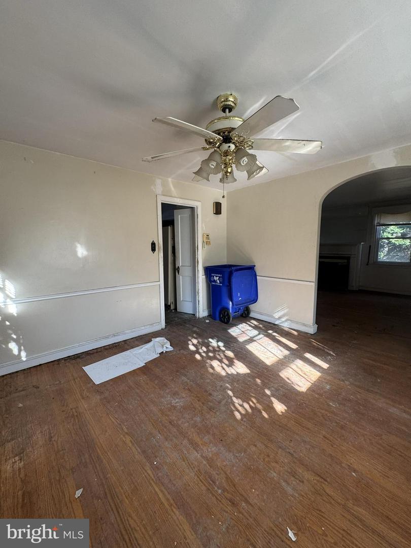 8415 Limekiln Pike Property Photo 7