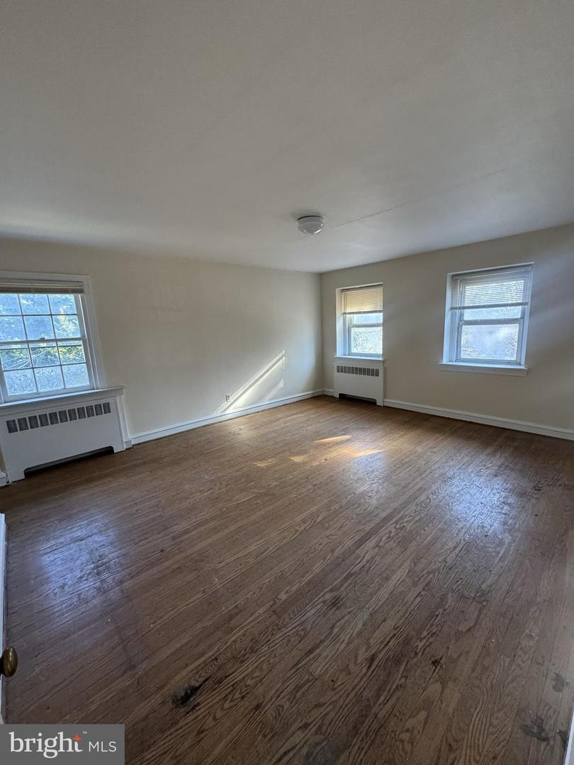 8415 Limekiln Pike Property Photo 12