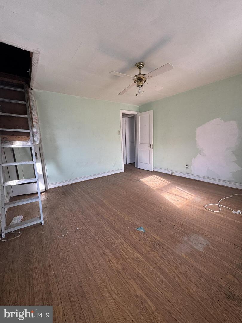 8415 Limekiln Pike Property Photo 13
