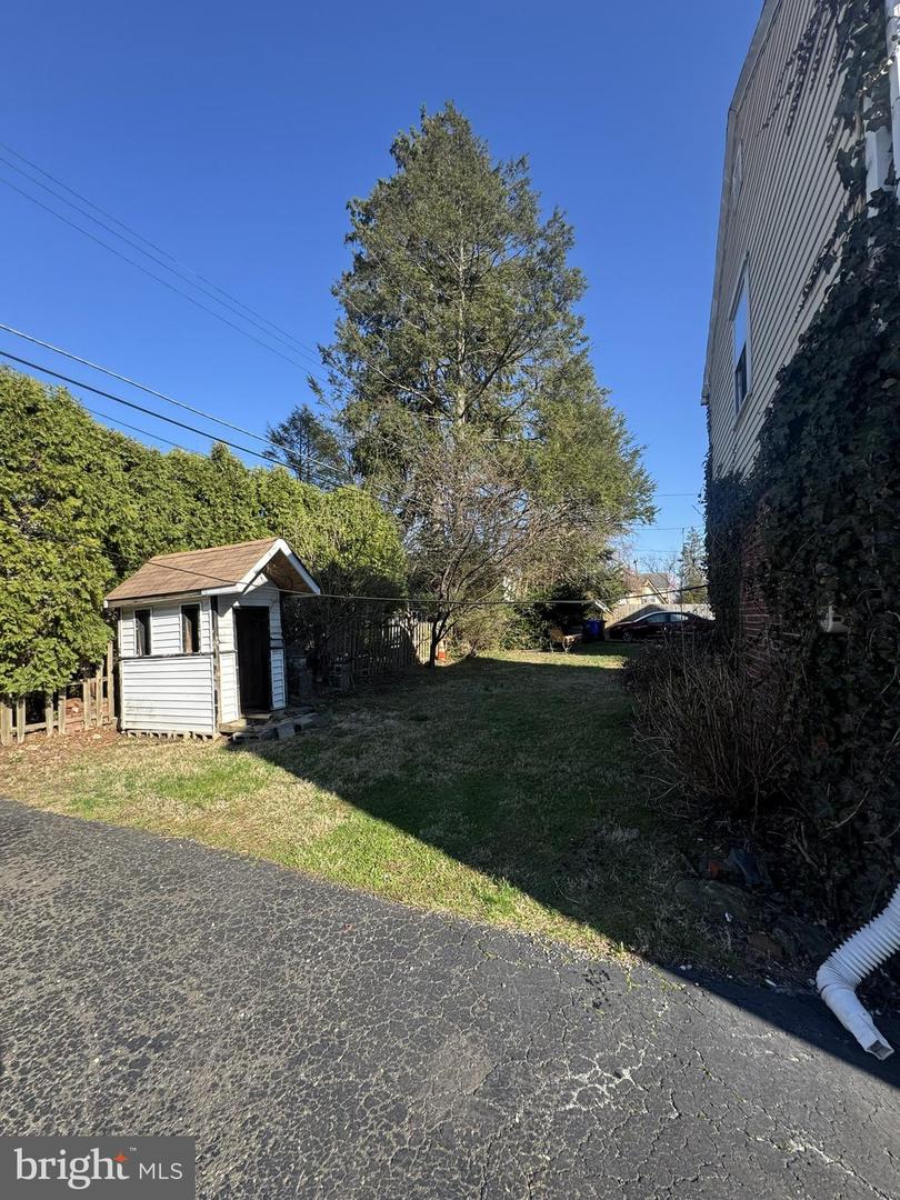 8415 Limekiln Pike Property Photo 26