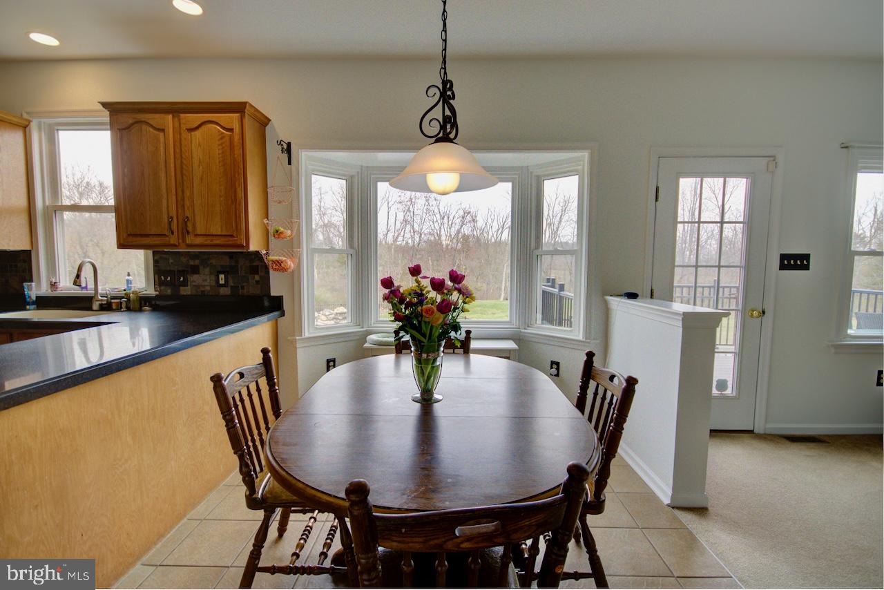 529 N Limerick Rd Property Photo 11