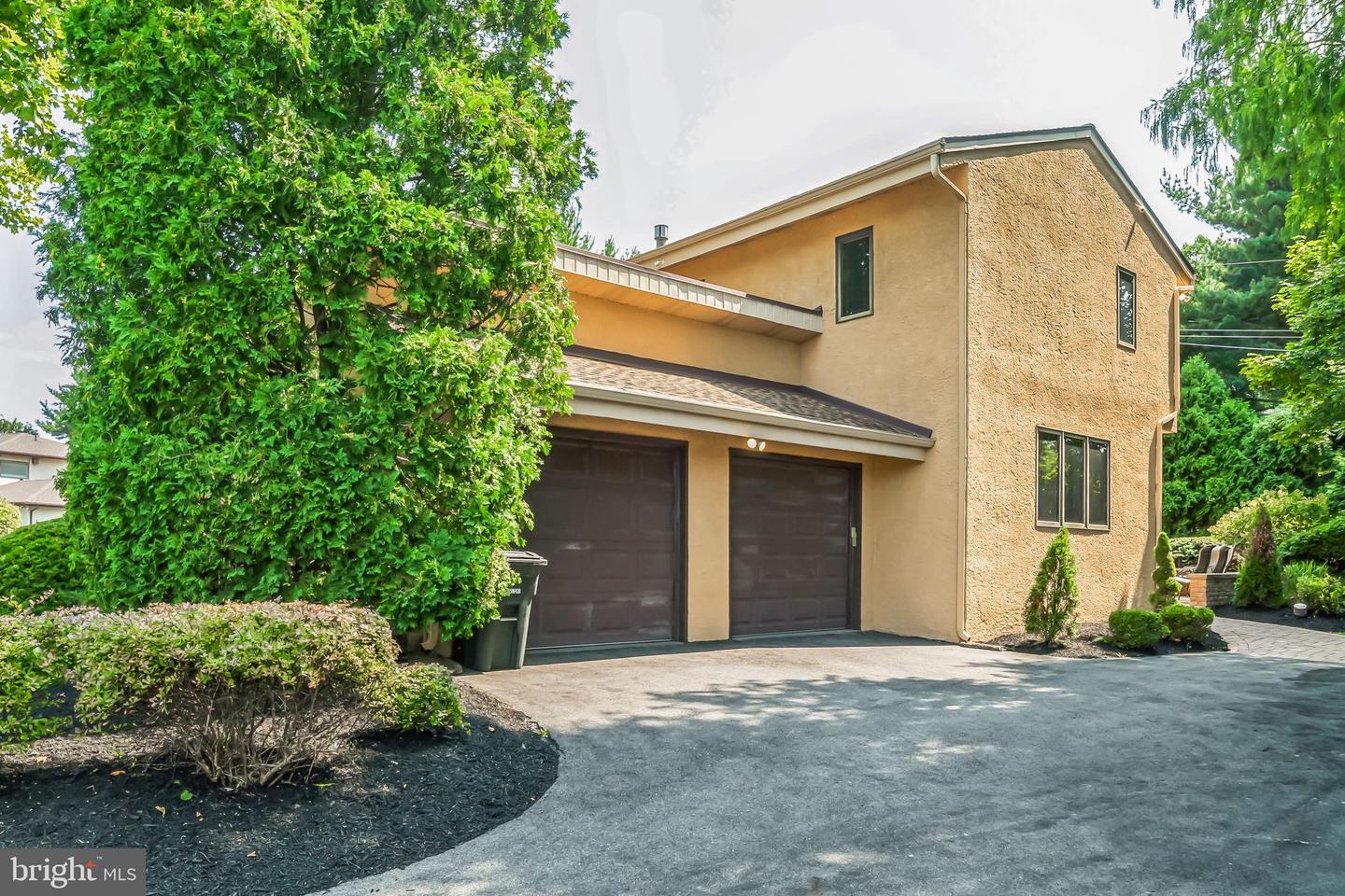 468 Long Ln Property Photo 52