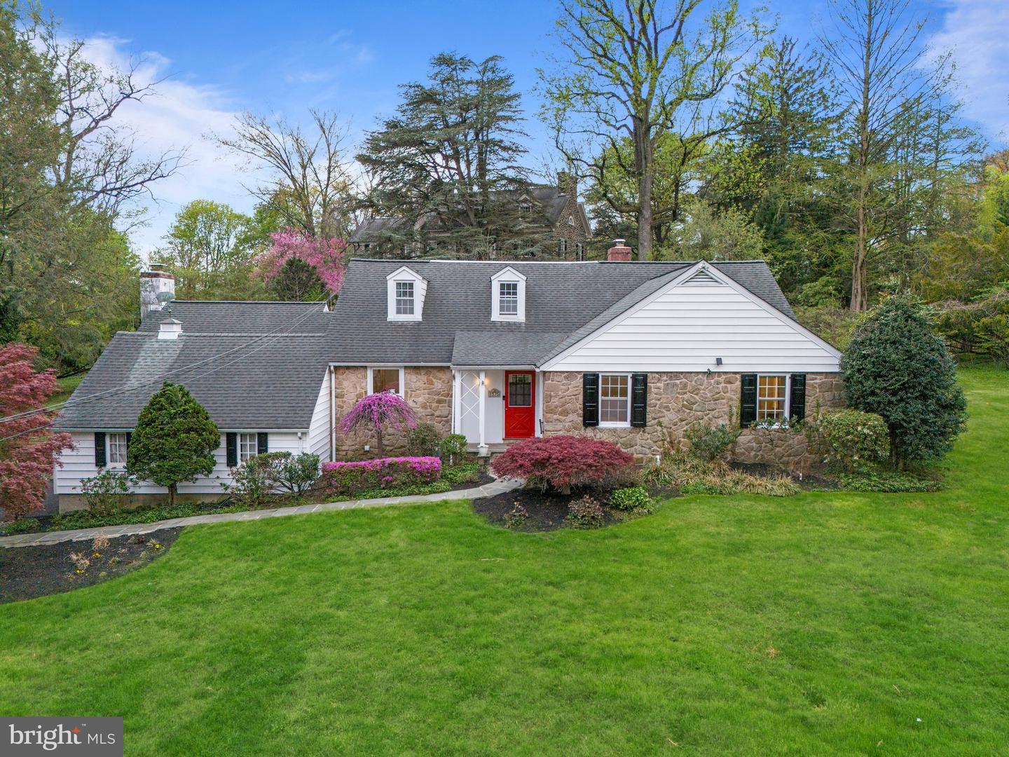 1576 Cloverly Ln Property Photo
